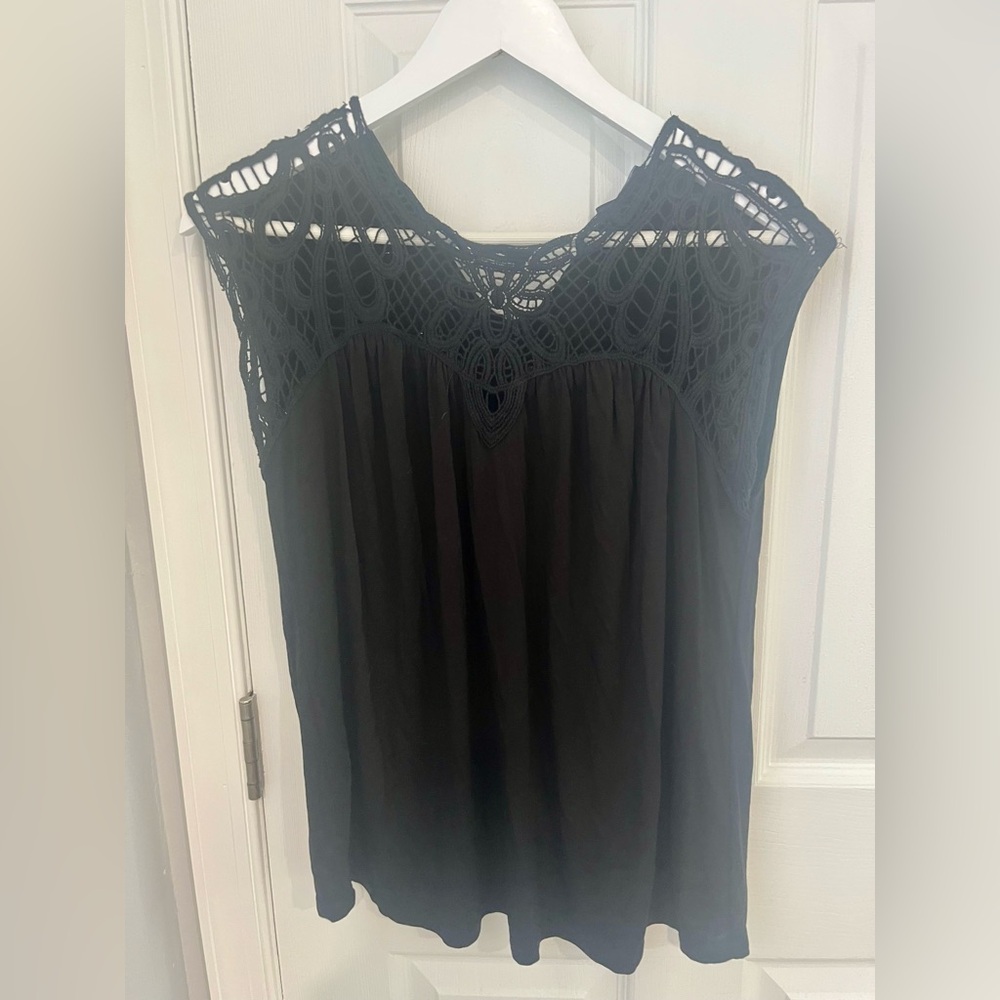 Cable & Gauge Black Lace Women's Top
